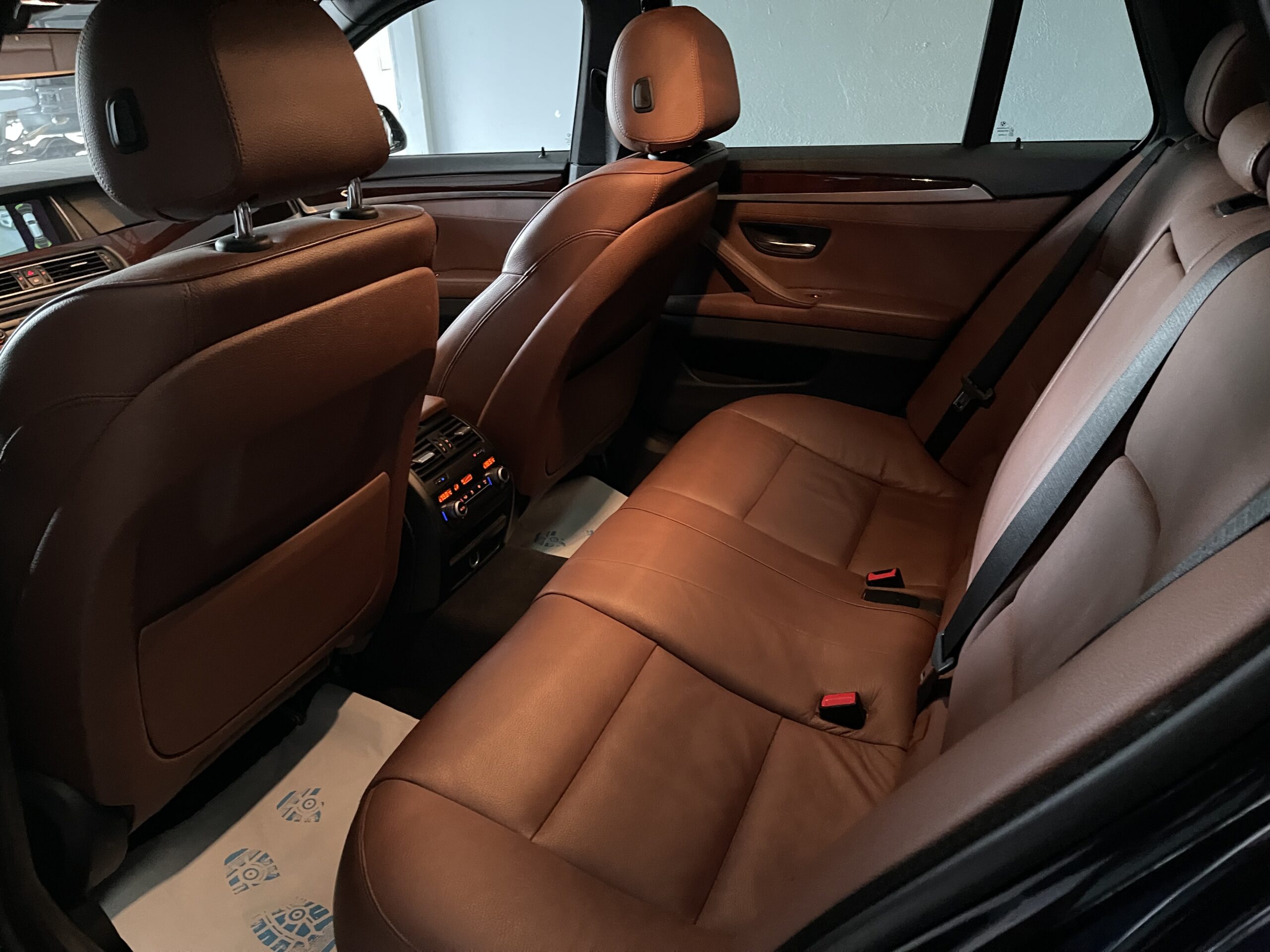 BMW M550 xDrive Touring – Image 8